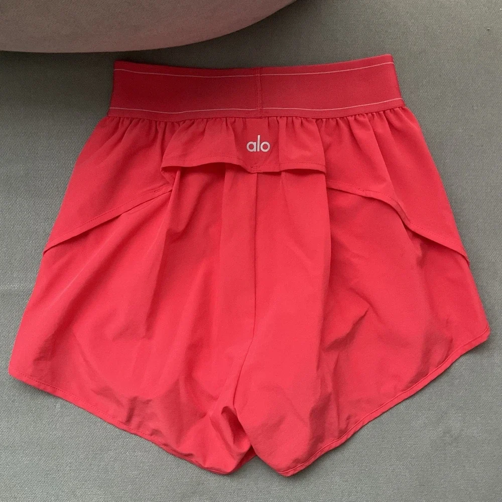 Alo Yoga Match Point Short Candy Red XXS